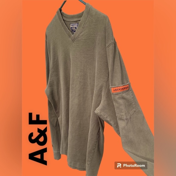 Abercrombie & Fitch Other - Abercrombie & Fitch- XL army green long sleeved V neck T shirt. Logo pocket. EUC